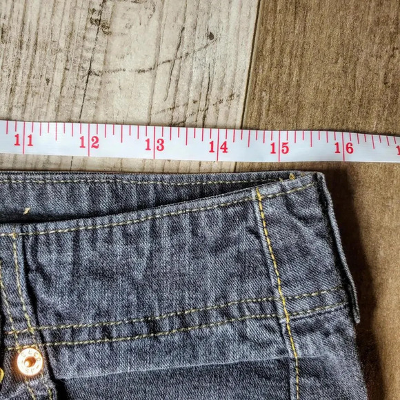 Vintage Levi's Side Slit Jean Skirt Misses Size 8 Black Distressed Raw Hem - Picture 6 of 14